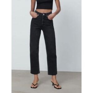 Zara black wash high rise straight crop jeans size 4